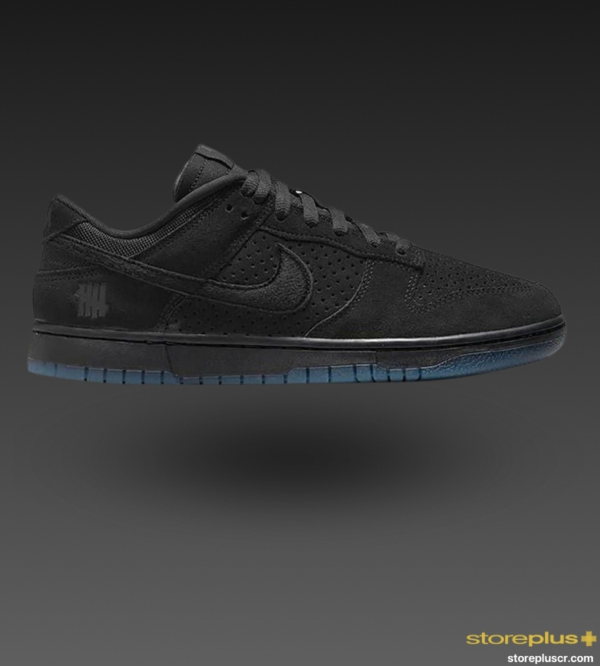 Nike Dunk Low SP Undefeated